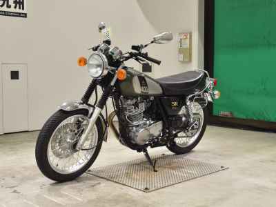 Yamaha SR400 2020