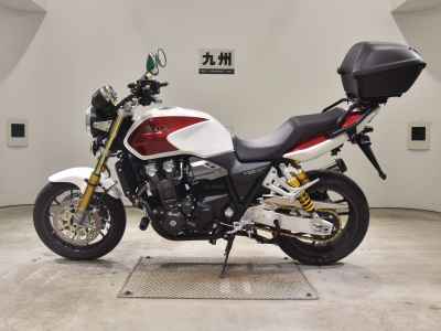 Honda CB1300SF 2025
