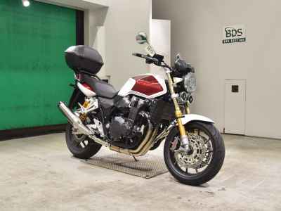 Honda CB1300SF 2025