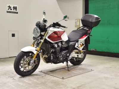 Honda CB1300SF 2025