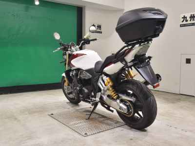 Honda CB1300SF 2025