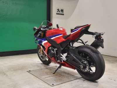 Honda CBR1000RR SP 2025