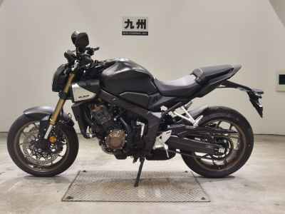 Honda CB650R E-Clutch 2024