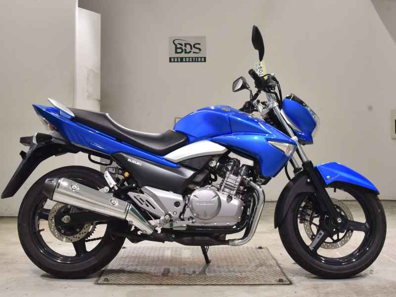 Suzuki GSR250