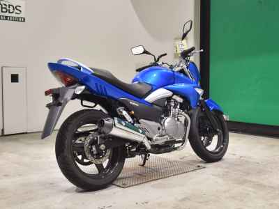 Suzuki GSR250