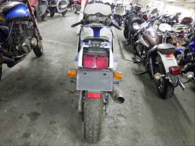 Yamaha FZR250R-1