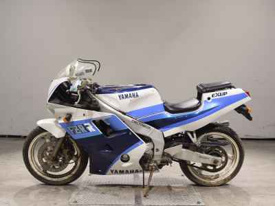 Yamaha FZR250R-1