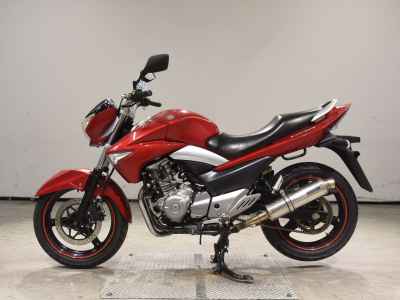 Suzuki GSR250