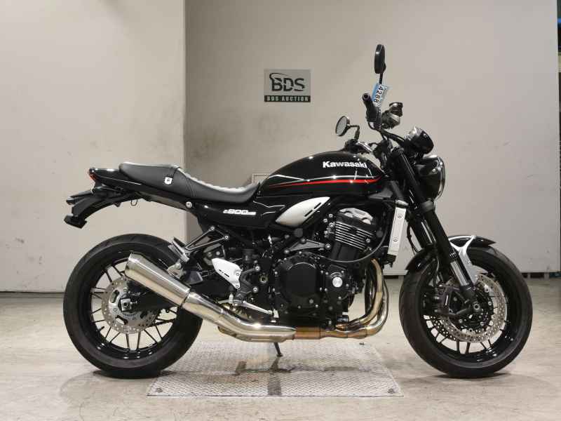 Kawasaki Z900RS 2023