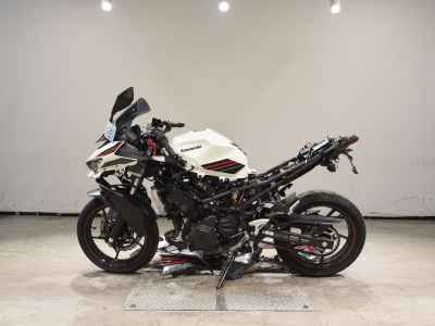 Kawasaki Ninja 400 2024