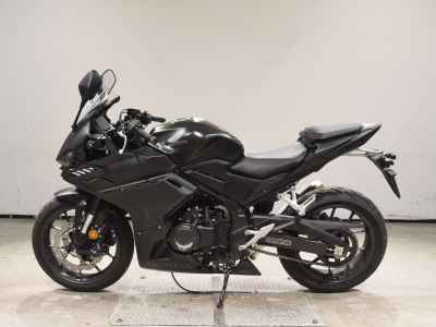 Honda CBR400R 2025