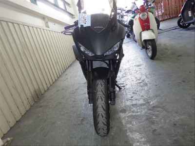 Honda CBR400R 2025