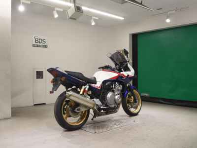 Honda CB400 Super Boldor 2009