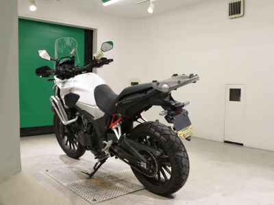 Honda CB400X 2020