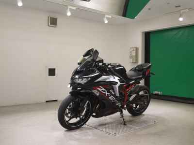 Kawasaki ZX-25R 2021