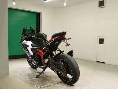 Kawasaki ZX-25R 2021
