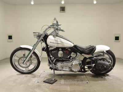 Harley-Davidson Deuce FXSTDI1450 2005