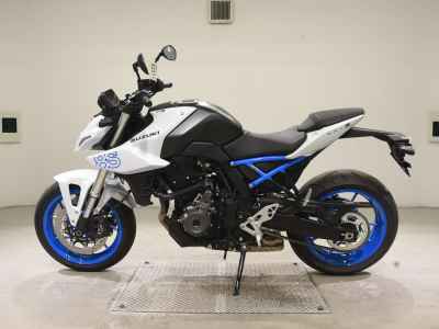 Suzuki GSX-8S 2023