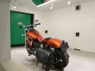 Harley-Davidson FXDB 2013