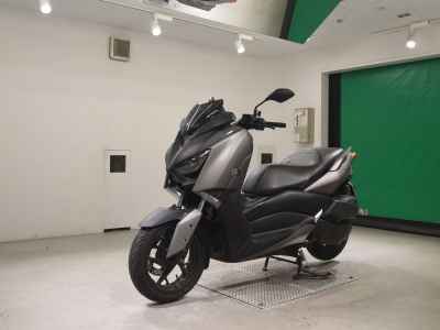 Yamaha XMAX 250
