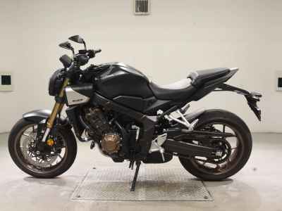 Honda CB650R E-Clutch 2024