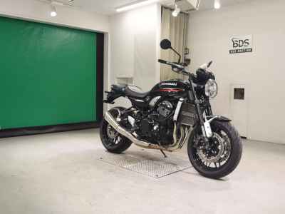Kawasaki Z900RS 2023