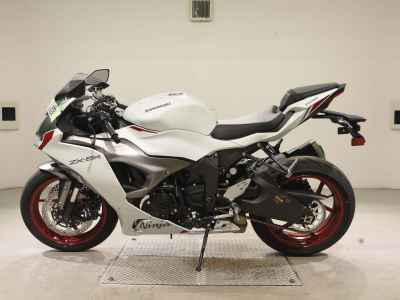 Kawasaki Ninja ZX-6R 2025
