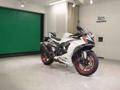 Kawasaki Ninja ZX-6R 2025