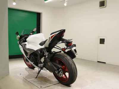 Kawasaki Ninja ZX-6R 2025