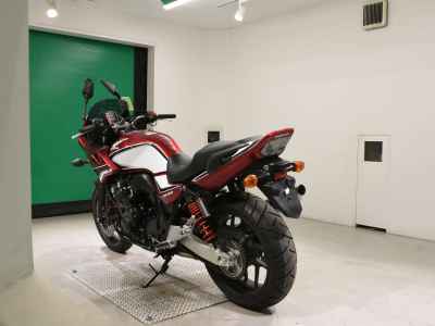 Honda CB400 Super Boldor 2020