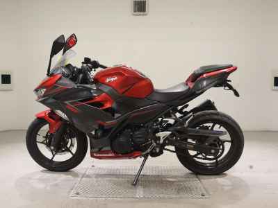 Kawasaki Ninja 400 2018