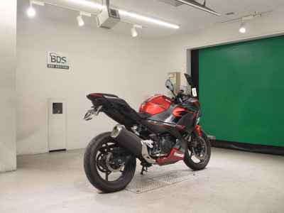 Kawasaki Ninja 400 2018