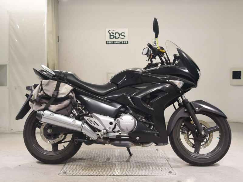 Suzuki GSR250F