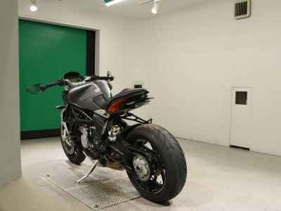 MV Agusta Brutale 800 Dragster 2018