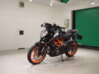 KTM 390 Duke 2021