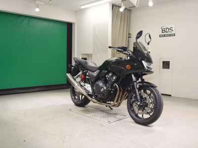 Honda CB400 Super Boldor 2021