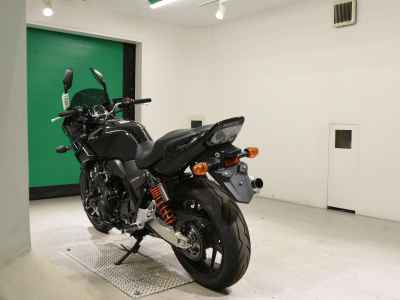 Honda CB400 Super Boldor 2021