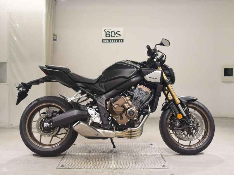 Honda CB650R E-Clutch 2025