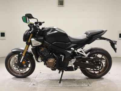 Honda CB650R E-Clutch 2025