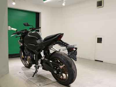 Honda CB650R E-Clutch 2025