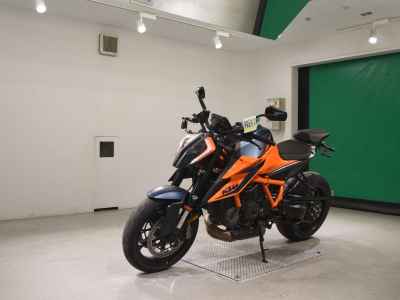 KTM 1290 Super Duke R 2021
