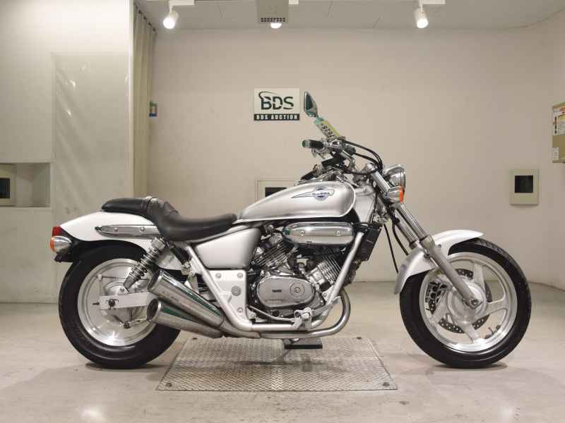 Honda Magna 250