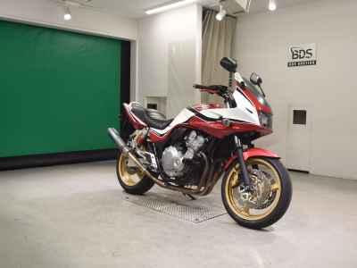Honda CB400SFV 2010