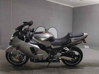 Kawasaki Ninja ZX-12R