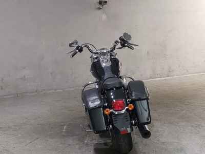 Harley-Davidson FLD1580 2016