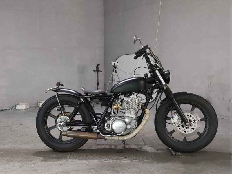 Yamaha SR400 2005