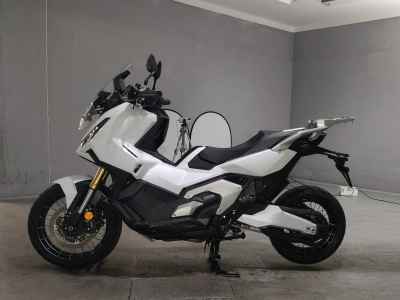 Honda X-Adv 750 2025