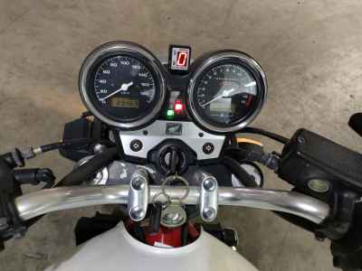 Honda CB400SFV 2011