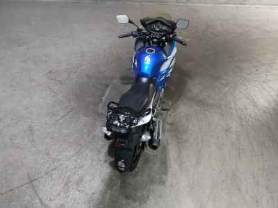 Suzuki GSR250F