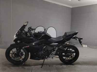 Suzuki GSX250R